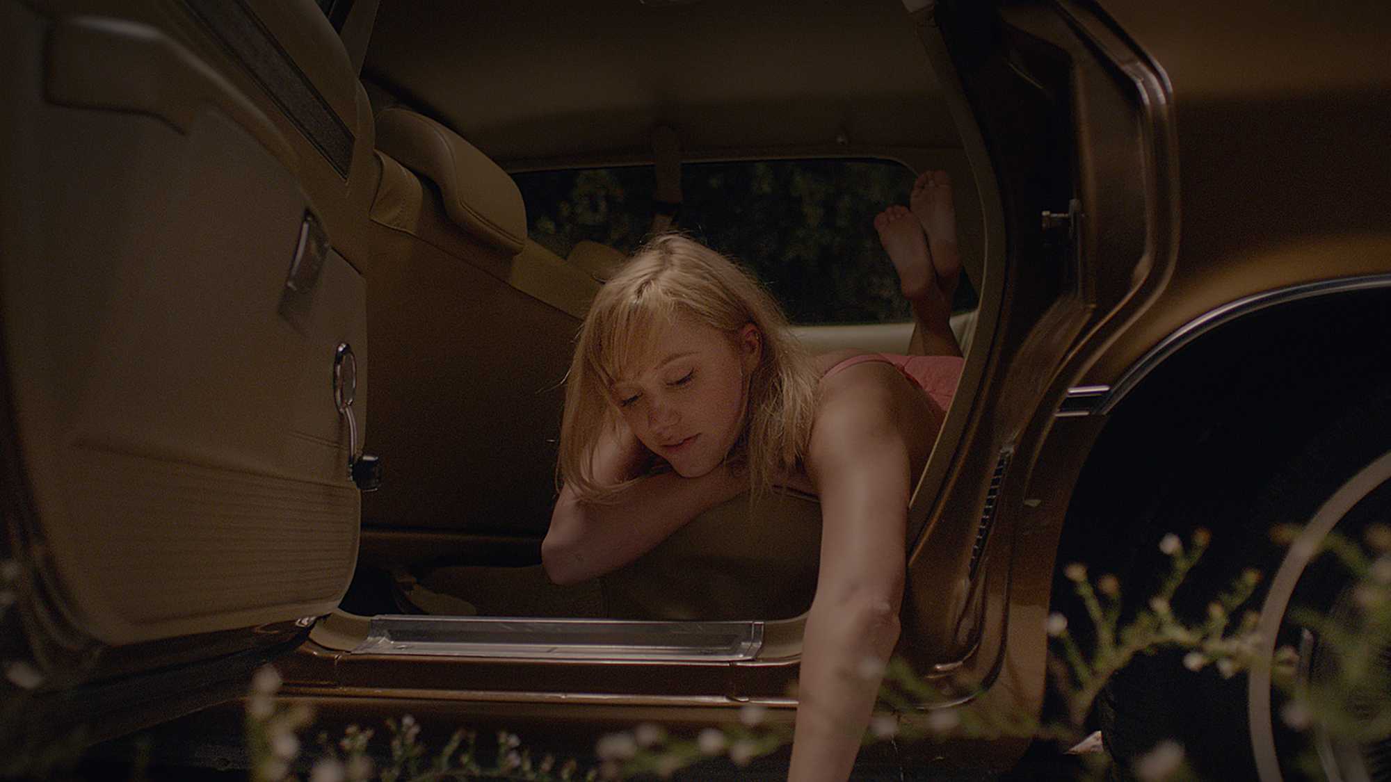 It Follows (image 2)